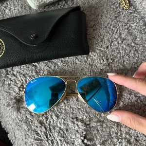 Blue RayBan aviators